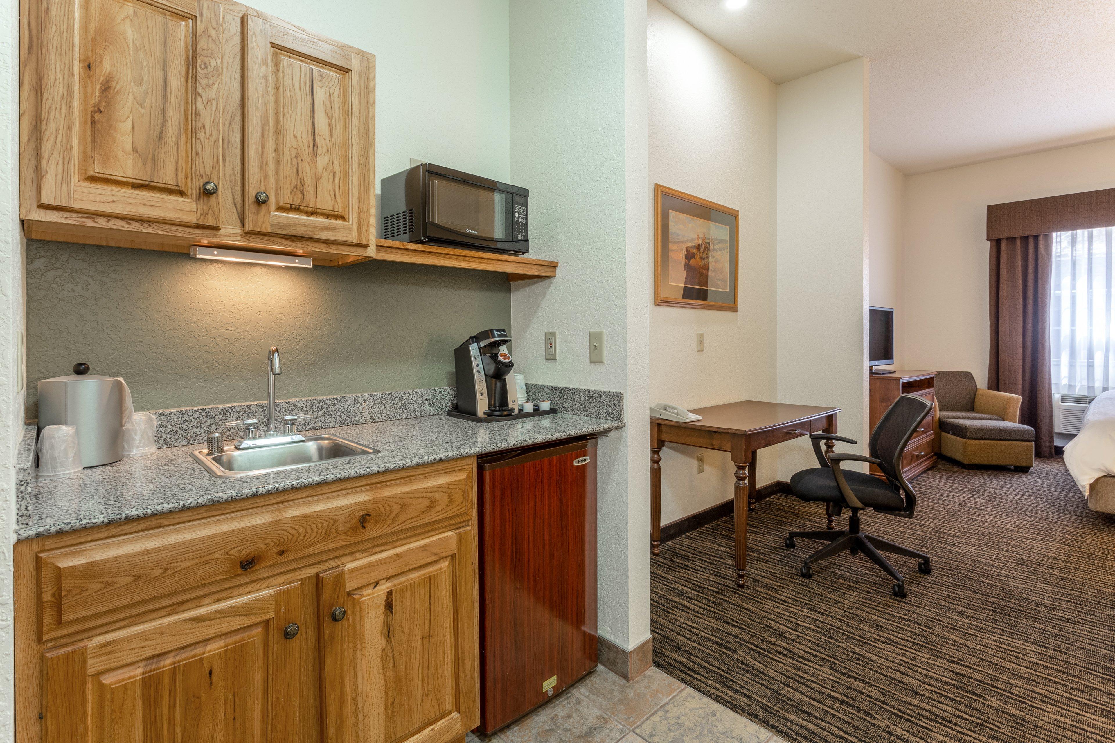 Comfort Inn & Suites Mt Rushmore Кийстоун Екстериор снимка
