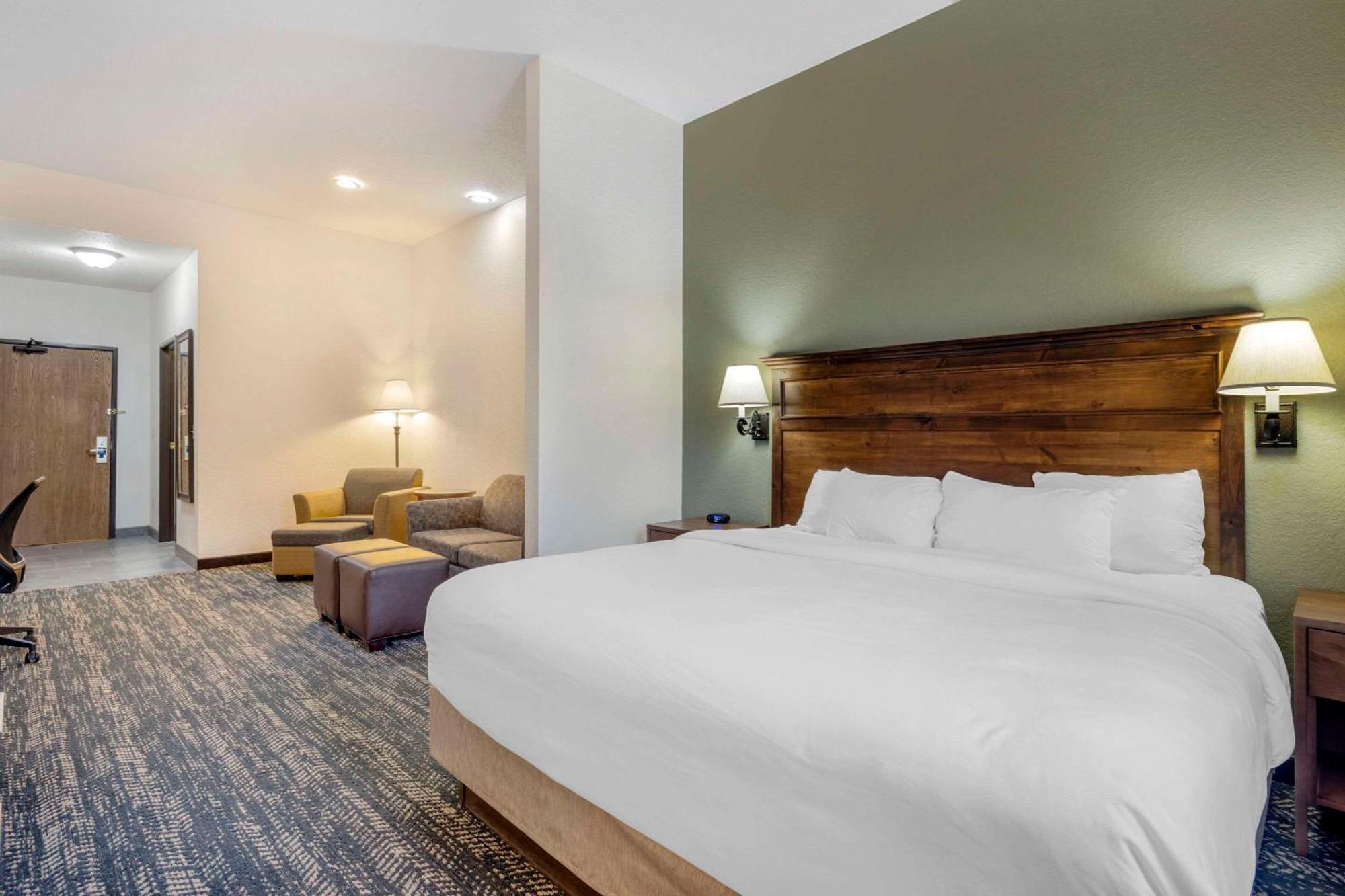 Comfort Inn & Suites Mt Rushmore Кийстоун Екстериор снимка