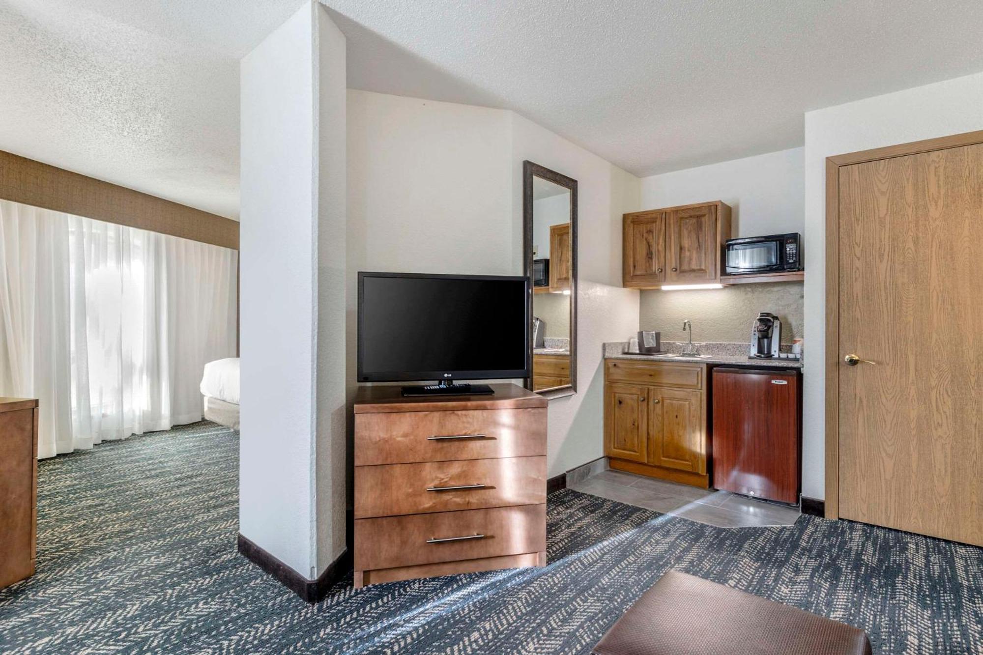 Comfort Inn & Suites Mt Rushmore Кийстоун Екстериор снимка