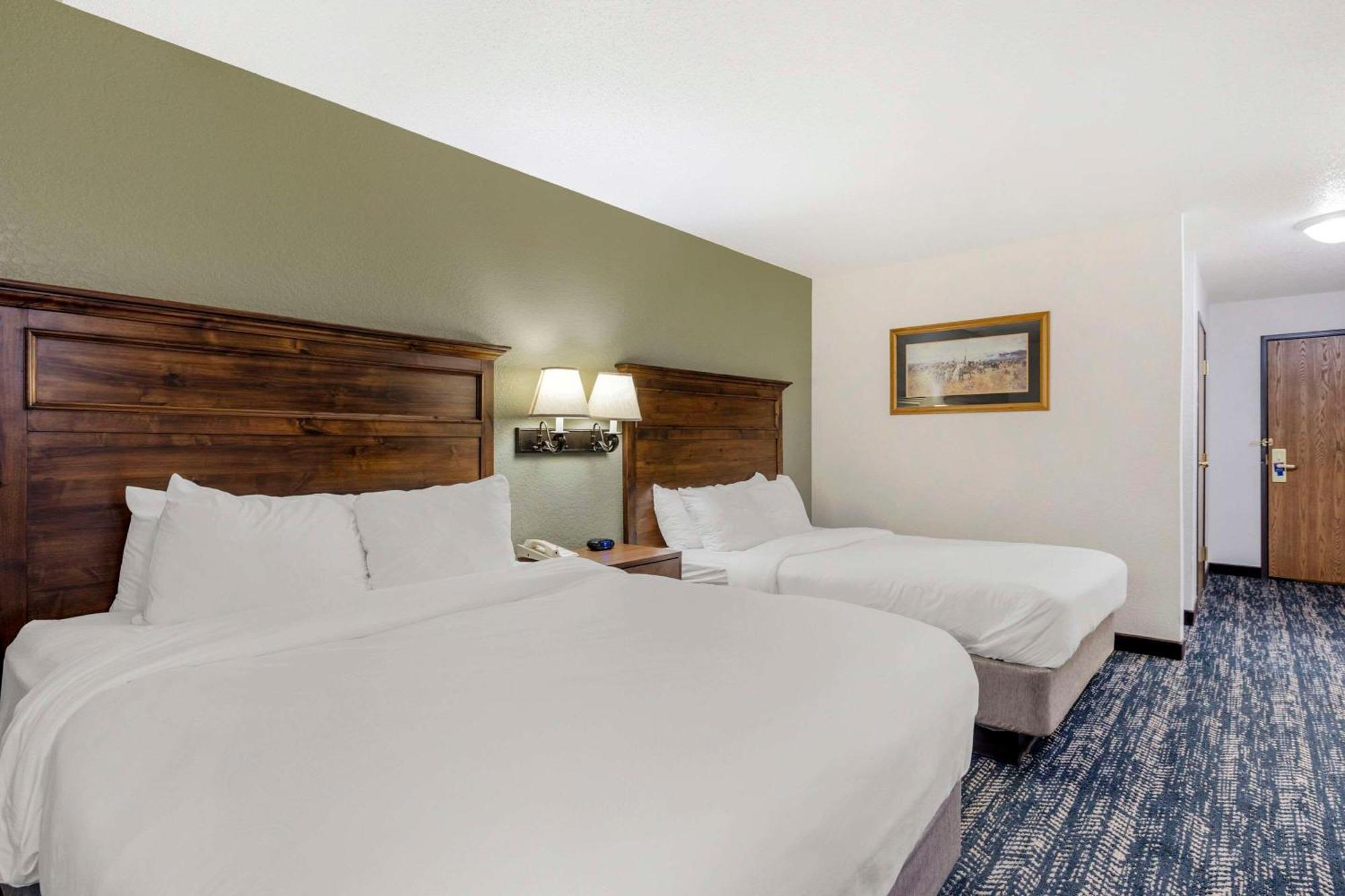 Comfort Inn & Suites Mt Rushmore Кийстоун Екстериор снимка